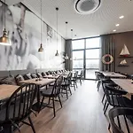 Hotel Harbr Heilbronn, A Member Of Radisson Individuals
