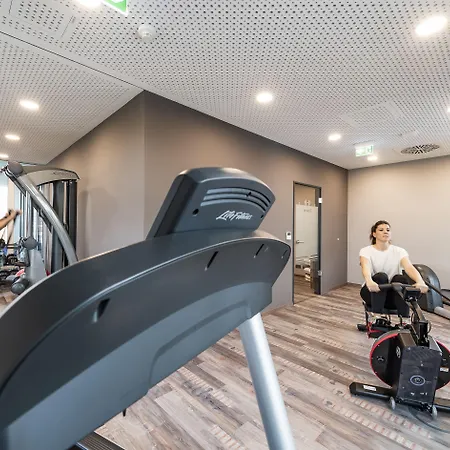 Hotel Harbr Heilbronn, A Member Of Radisson Individuals 3*